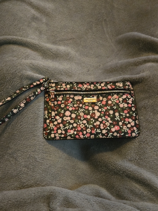 kate spade Handbags - kate spade Black Floral Wristlet with Pink Accents